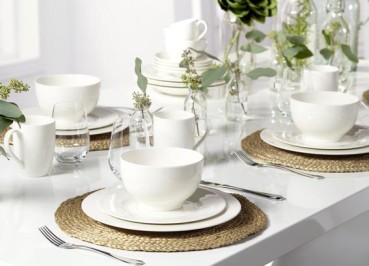 vivo-Villeroy-Boch-Group-Basic-White-gedeckter-Tisch-2