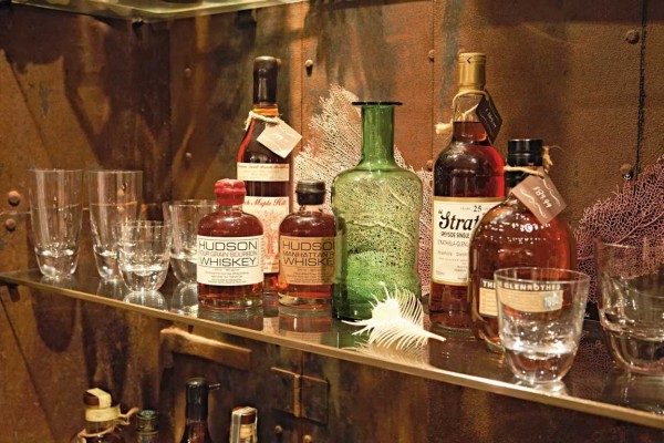 Villeroy & Boch American Bar Straight Bourbon gedeckter Tisch